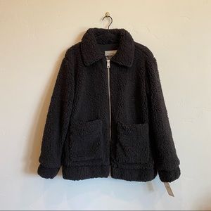 LEVI’S Black Oversized Sherpa Blanket Bomber Teddy Bear Jacket